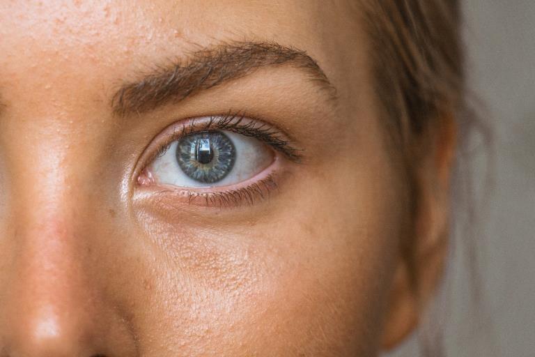 75.15 Tratamiento Intensivo Contorno de Ojos